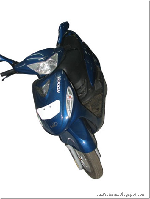 JuzPictures: Mahindra Sym Rodeo Pictures